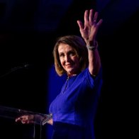 Trump congratulates Pelosi after Democrats take House majority; staff hinted he wouldn't 