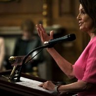 Pelosi moves aggressively to snuff out challenge to her bid for House speaker 
