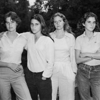 Four Sisters Take The Same Photo For 40 Years