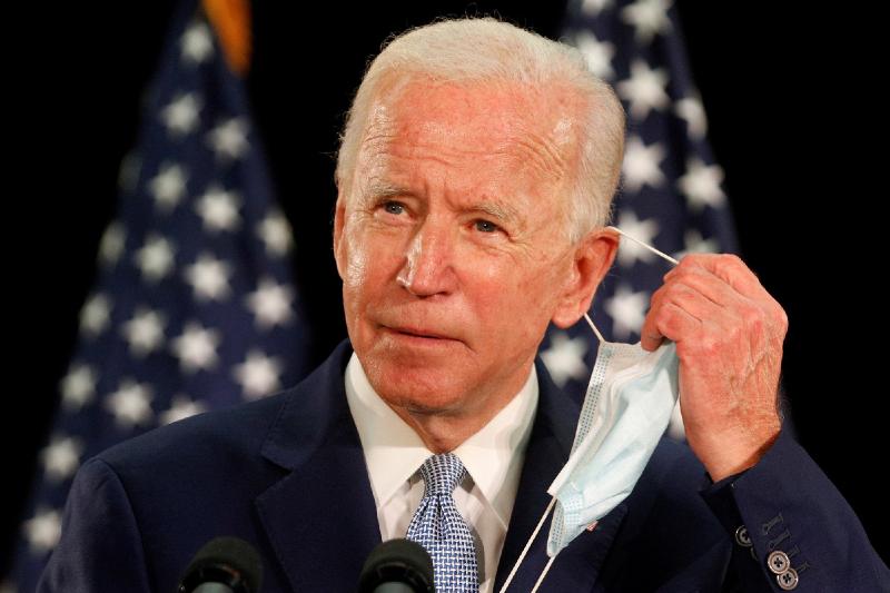 Biden closes in on deal with Manchin, Sinema as liberals wince