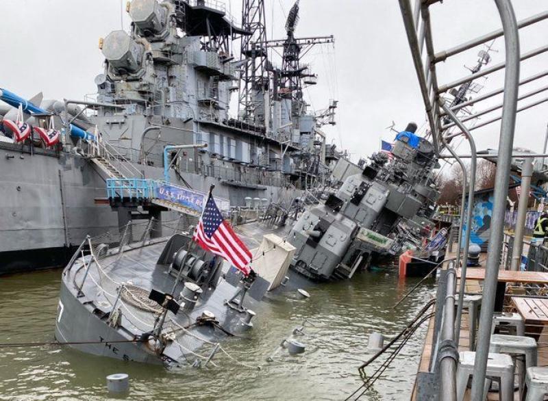 Historic World War II destroyer sinking on Buffalo waterfront as crews race to rescue it
