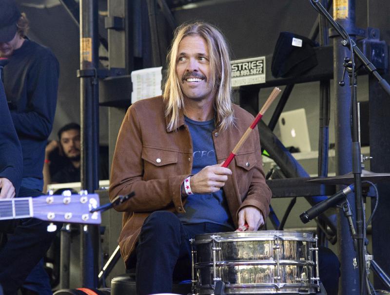 Foo Fighters plan 2 tribute concerts for Taylor Hawkins | AP News