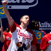 Joey Chestnut is chomp champ again in July 4 hot dog contest