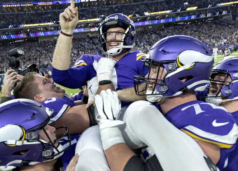 Comeback king Vikings set NFL rally record in win vs. Colts | AP News
