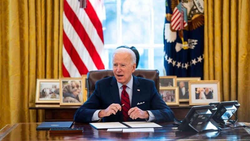 Biden Says He Is Unaware Of Any Classified Docs, Or Who He Is, Or Why He's Sitting In This Oval-Shaped Office
