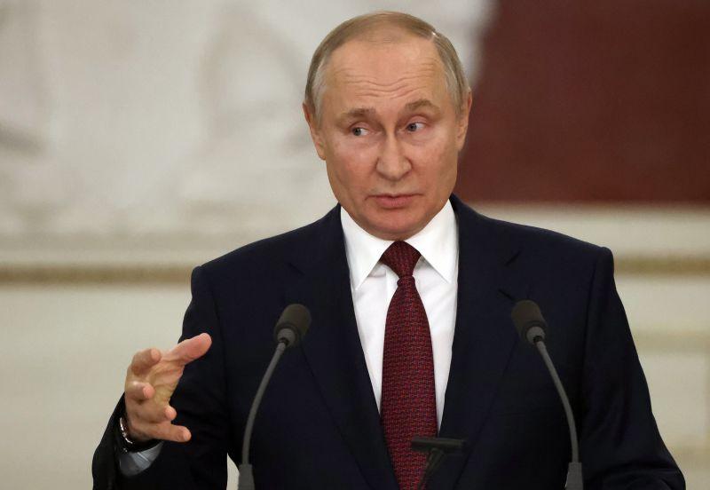 Biden's Ukraine visit upstages Putin and leaves Moscow's military pundits raging | CNN