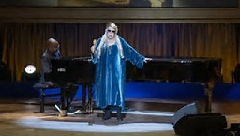 Joni Mitchell honored with Gershwin Prize at tribute concert