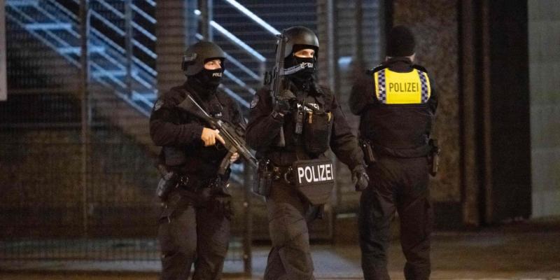 7 dead in shooting at a Jehovah's Witness hall in Germany