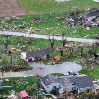 Overnight tornadoes, storms leave heavy destruction in Nebraska, Iowa
