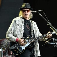 Neil Young Demands Spotify Remove His Music Over ‘False Information About Vaccines’