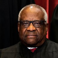 Supreme Court justice Thomas's wife urged Trump White House to overturn 2020 election -report | Reuters