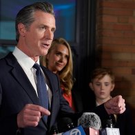 Here's a game plan: Biden replaces Harris with Newsom and then resigns