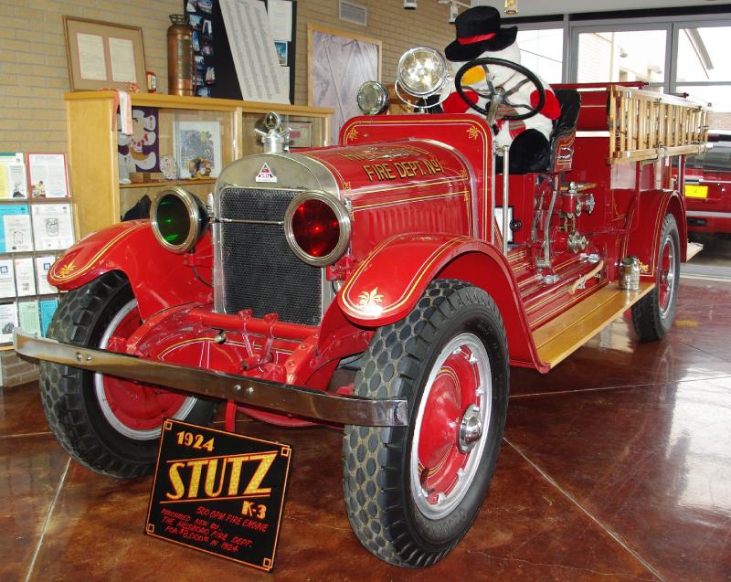 9 Rarely Seen Vintage Fire Trucks from Across the Decades