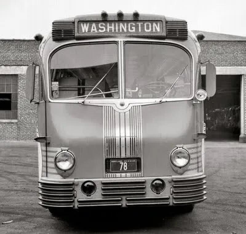 Curbside Classic: 1947 GM PD-3751 "Silversides" Greyhound Bus - The First Modern Diesel Bus (GM's Greatest Hit #11) 