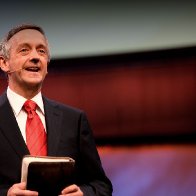 Pastor Who Now Defends Trump Demanded a Devout Christian President in 2008