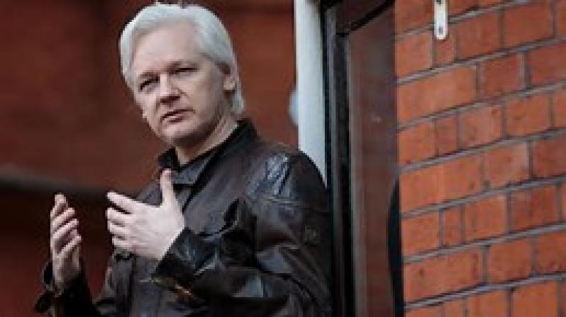 Activist publishes 11,000 WikiLeaks Twitter direct messages