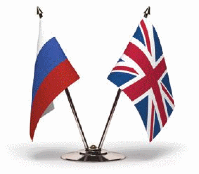 Флаг России и Англии. Российский и британский флаги. Английский и российский флаг. Россия и Великобритания.