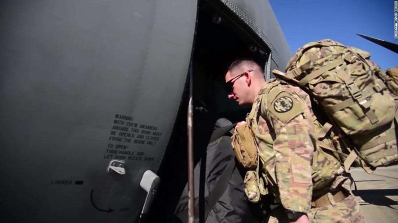 Veterans slam Trump for border 'stunt'