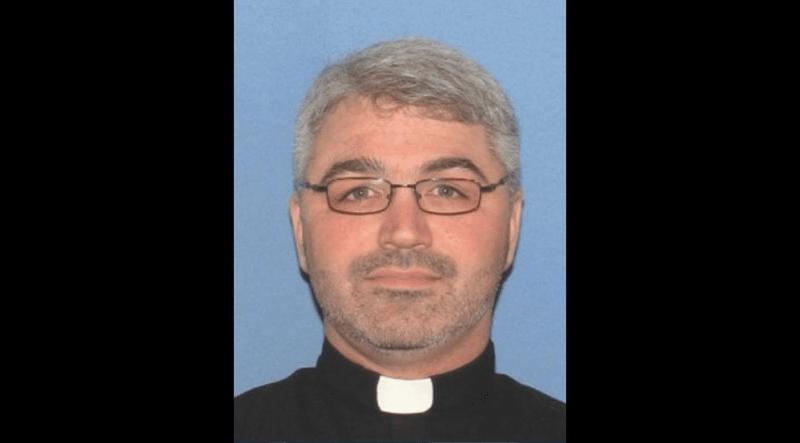 Ohio Priest Admits He Impregnated Underage Altar Girl