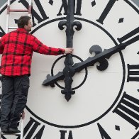 Daylight saving time: 4 surprising health effects of 'falling back'