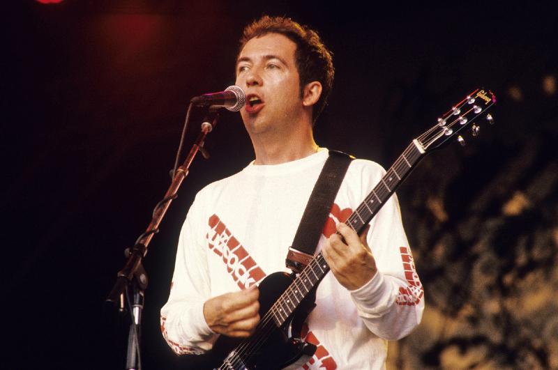 Pete Shelley, lead singer of the Buzzcocks, dies at 63