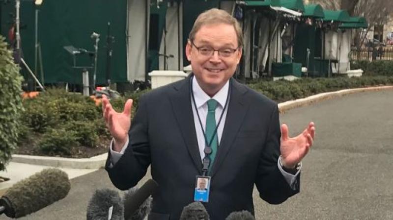 (Stock Market): Trump advisor Kevin Hassett: 'Heck of a lot of US companies,' not just Apple, could see China troubles