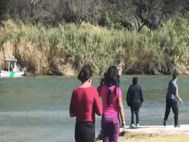 People in Mexico Hurl Rocks at Border Patrol Agents After Illegal Crossing