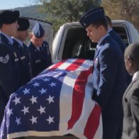 Army of strangers show up to honor Air Force veteran at his funeral