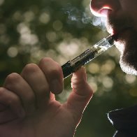 E-cigarettes outperform patches and gums in quit-smoking study