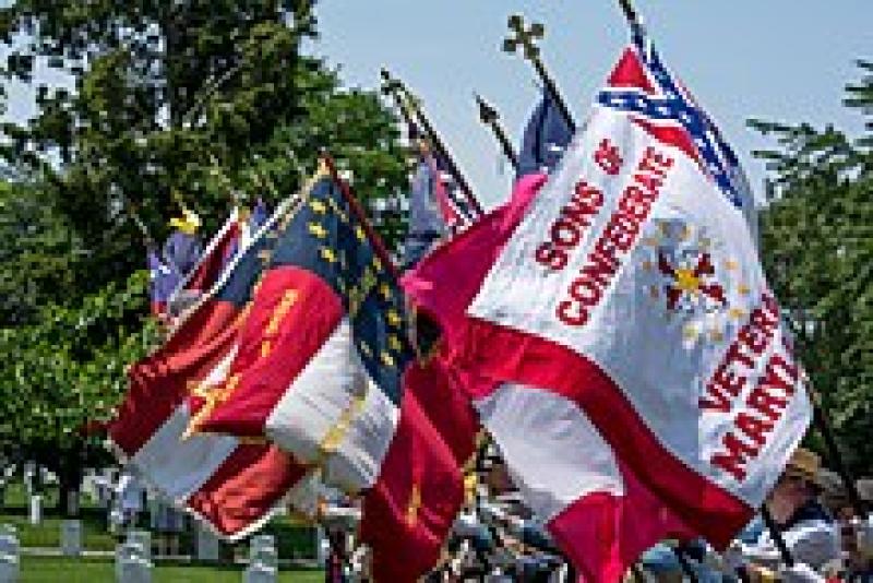 Photo of Mitch McConnell in Front of a Confederate Flag Resurfaces 