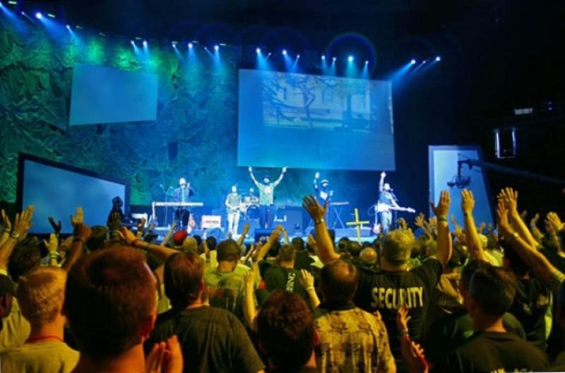 Promise Keepers to relaunch men's ministry with first stadium rally in 20 years