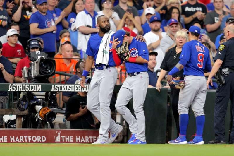 Cubs' Albert Almora inconsolable after foul ball hits child