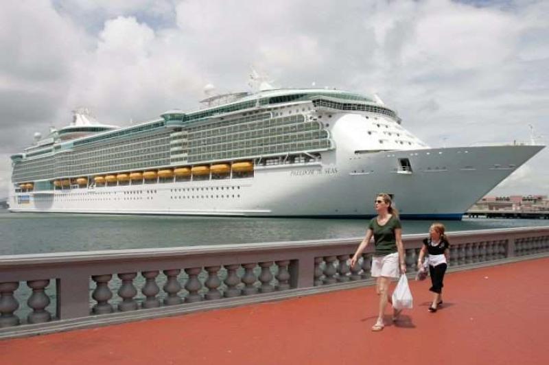 Toddler falls to her death after grandfather dangles her from cruise ship 