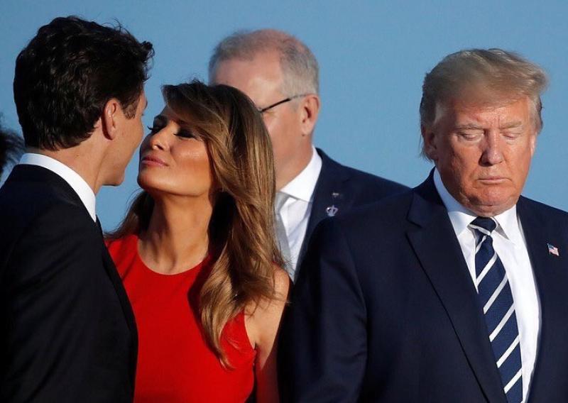 A Body Language Expert Breaks Down *That* Photo of Melania Trump and Justin Trudeau