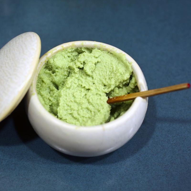 Woman Mistakes Wasabi for Avocado and Ends Up in E.R.
