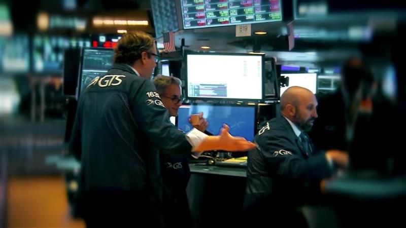 Major sell-off on Wall Street amid concerns economy is slowing