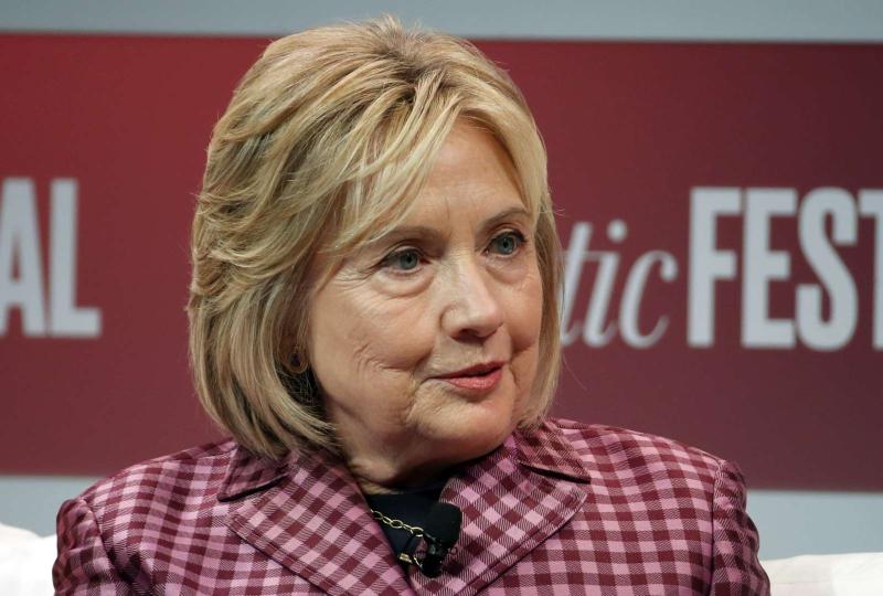 38 people cited for violations in Clinton email probe 