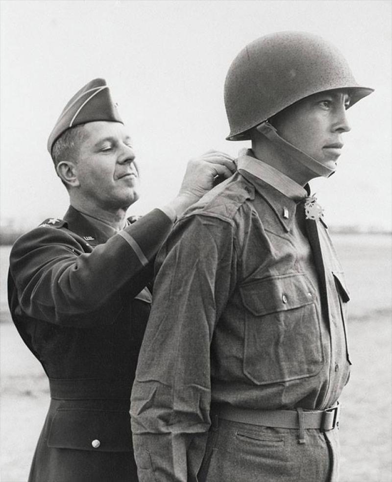 Congressional Medal of Honor hero Ernest 'Ernie' CHILDERS [1918 - 2005].