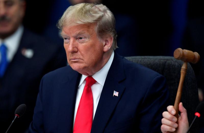 Trump’s mental state is deteriorating dangerously due to impeachment with potentially ‘catastrophic outcomes’, psychiatrists urgently warn Congress