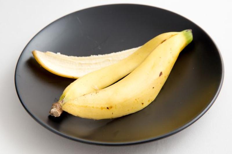Why you should consider eating the whole banana — skin and all