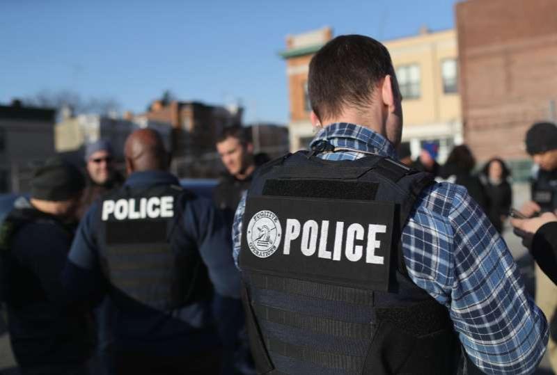 Court sides with Trump in 'sanctuary cities' grant fight 