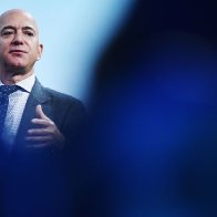 New Jersey Congresswoman Calls Out 'Atrocious Greed' of Jeff Bezos as Amazon Profits During Coronavirus