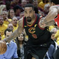 JR Smith beats up man he alleges broke a window on his truck 