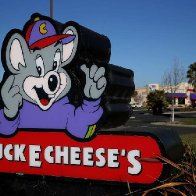 Chuck E. Cheese parent company to close 34 locations