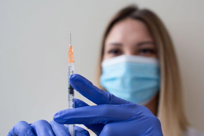 Russia Registers World's First Covid-19 Vaccine Despite Safety Concerns 
