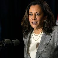 Trump Revives Racist Birther Conspiracy for Kamala Harris