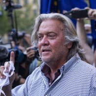 Bannon calls his arrest a 'political hit job' aimed at intimidating Trump wall supporters