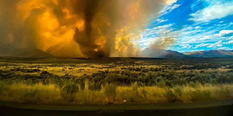 Before and after photos of the wildfire smoke across California