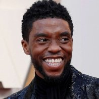 Fans want a Chadwick Boseman statue to replace a Confederate monument in his hometown | GMA