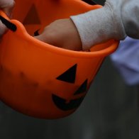 Trick-or-treating not allowed in Los Angeles County this Halloween due to coronavirus - CBS News